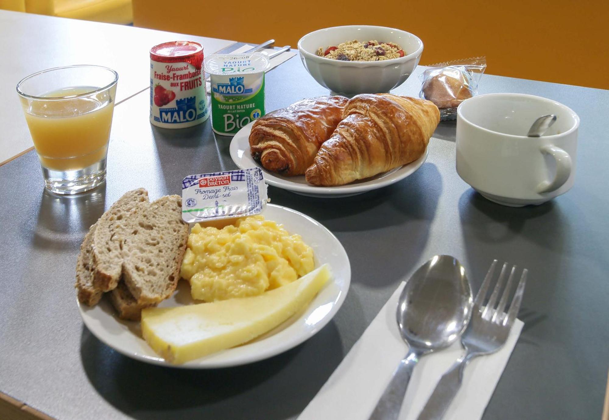 B&B Hotel Marseille La Valentine St Menet Екстериор снимка